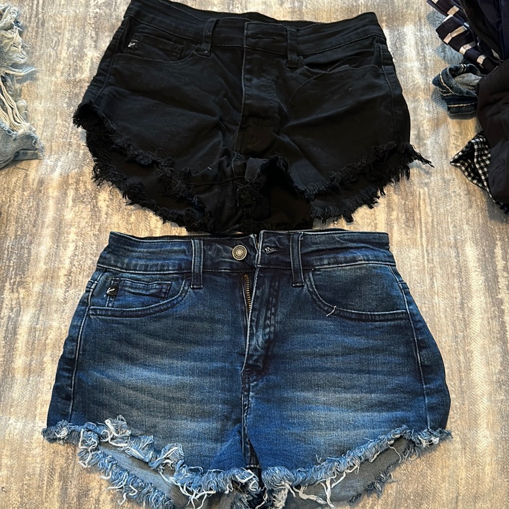 2 shorts
